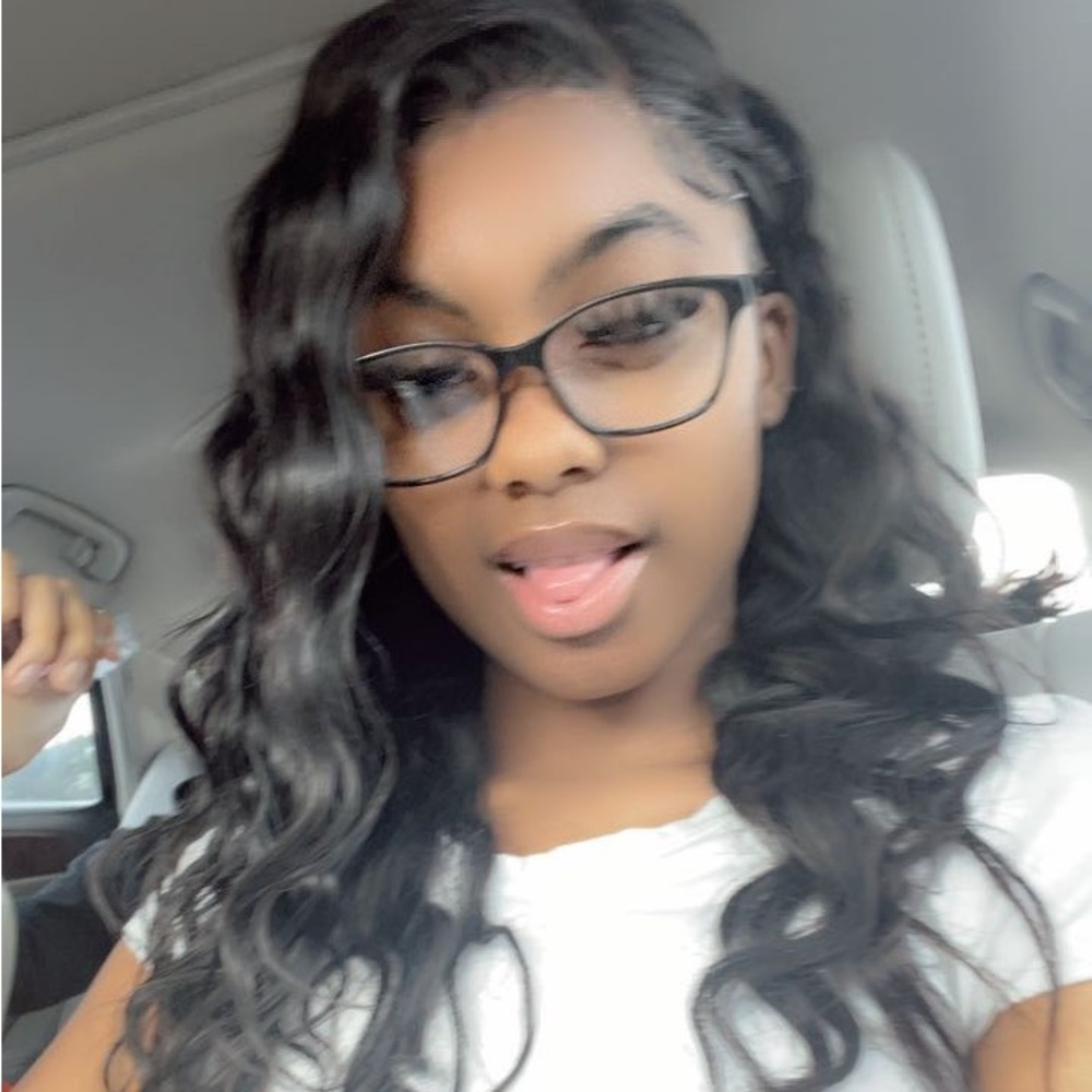Meet your Posher, Tatyana